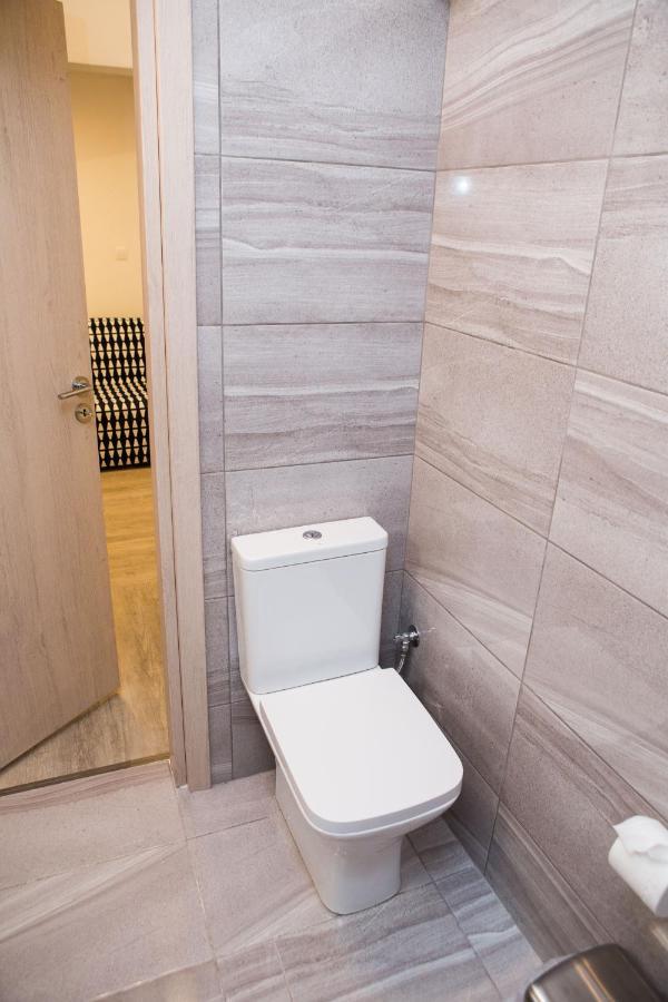 Stylish, Comfortable, Basement Loft-Like Apartment With Amenities Atény Exteriér fotografie