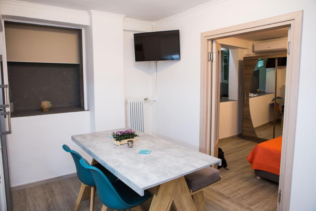 Stylish, Comfortable, Basement Loft-Like Apartment With Amenities Atény Exteriér fotografie