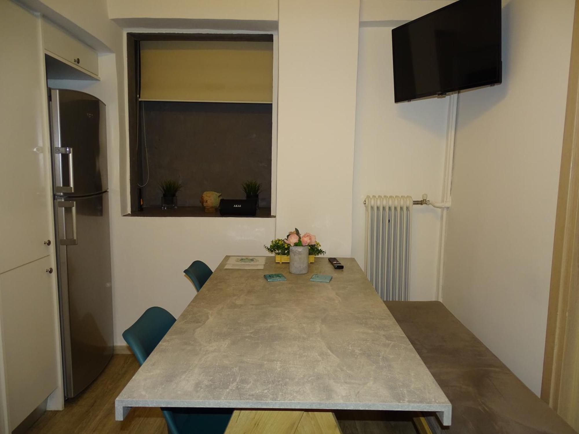 Stylish, Comfortable, Basement Loft-Like Apartment With Amenities Atény Exteriér fotografie